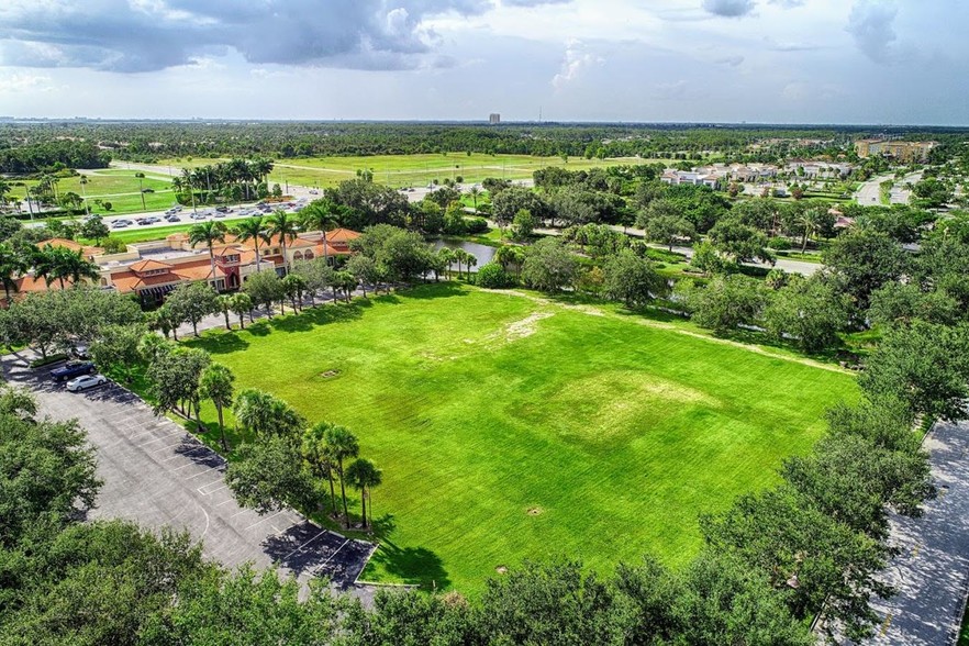 Health Center Blvd, Bonita Springs, FL for sale - Aerial - Image 2 of 6