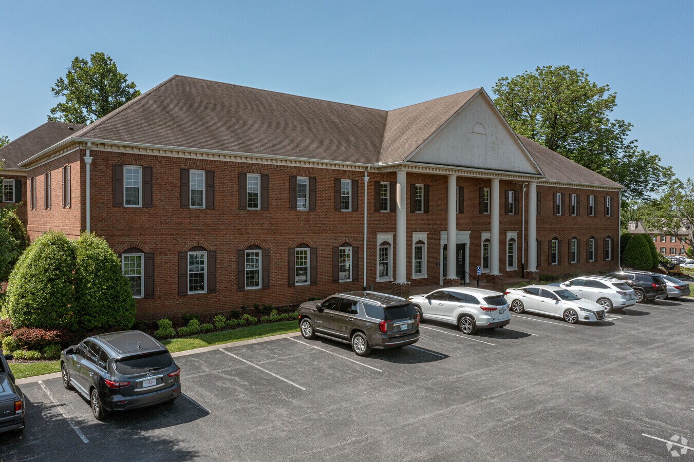 181 E Main St, Hendersonville, TN 37075