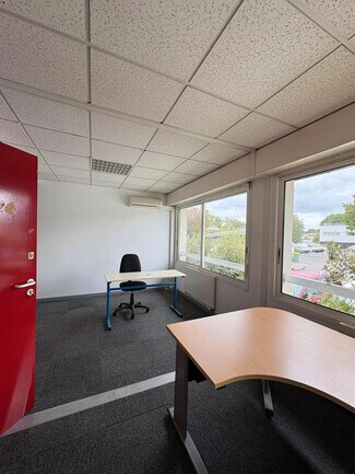 More details for 9 Avenue De La Madeleine, Gradignan - Office for Lease