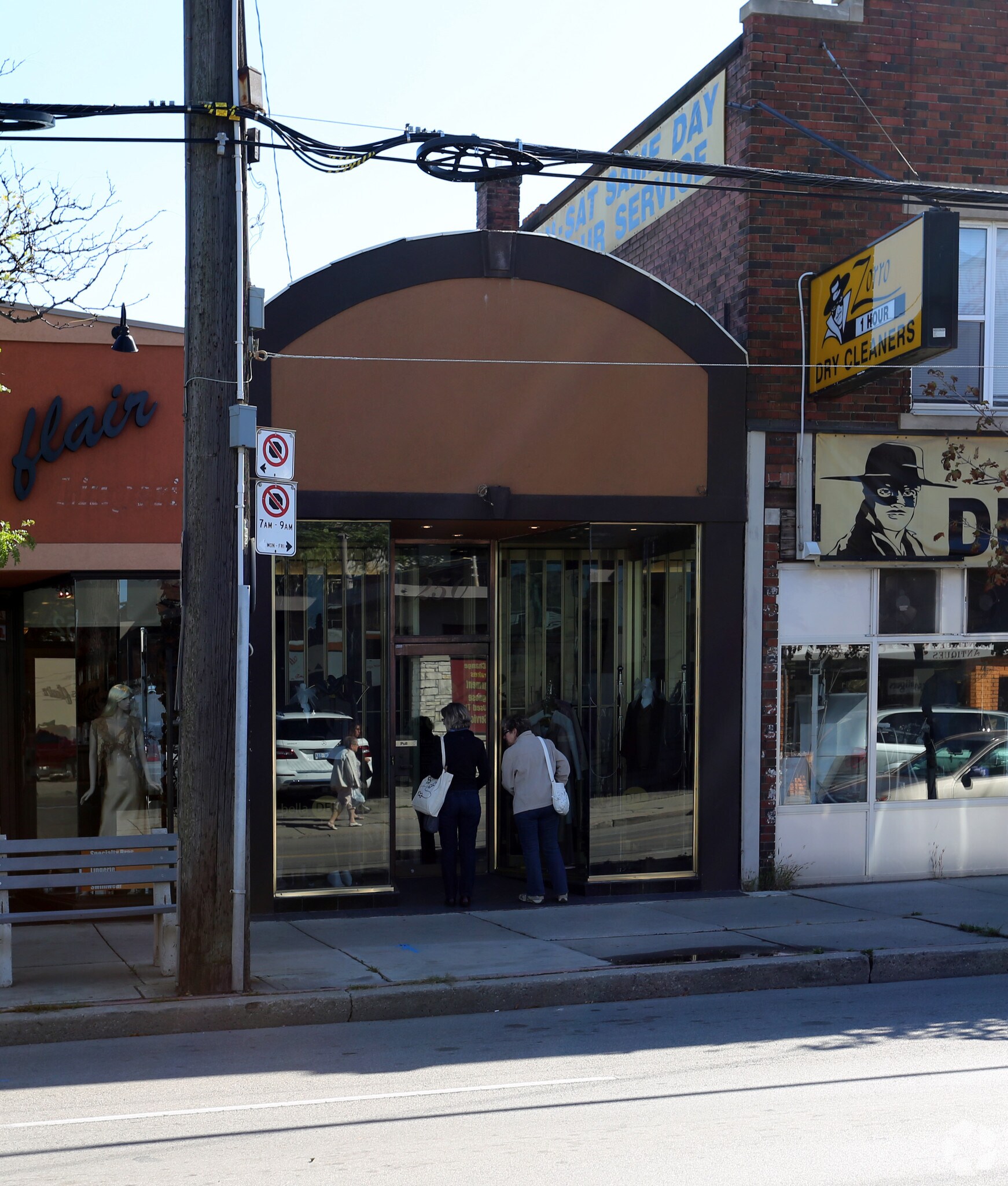 250 Ottawa St N, Hamilton, ON for sale Primary Photo- Image 1 of 1