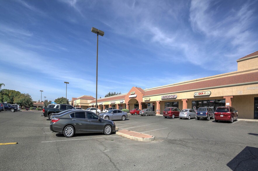 1471 B St, Livingston, CA, 95334 Office/Retail Space For Lease