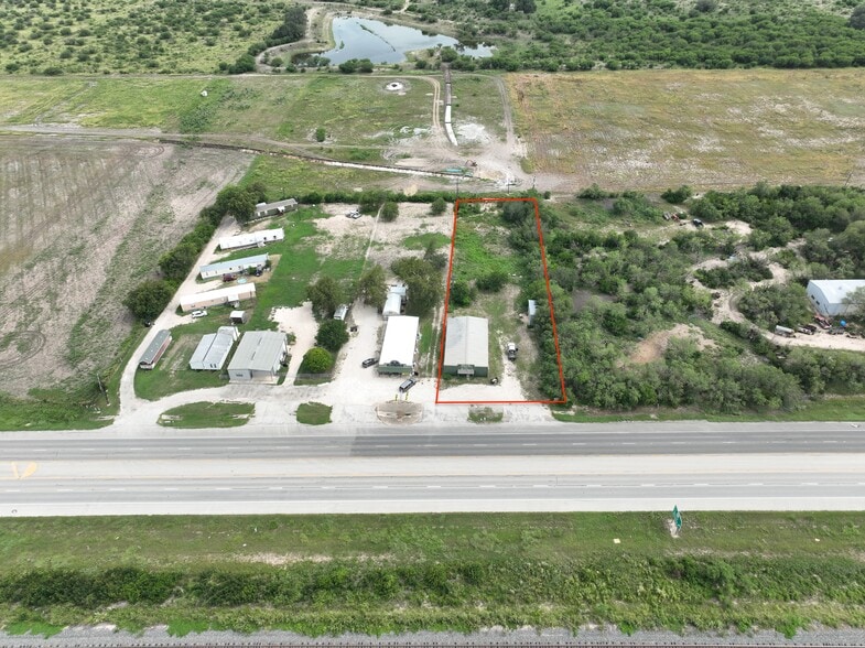 675 US Highway 90 E, Hondo, TX for sale - Aerial - Image 3 of 4