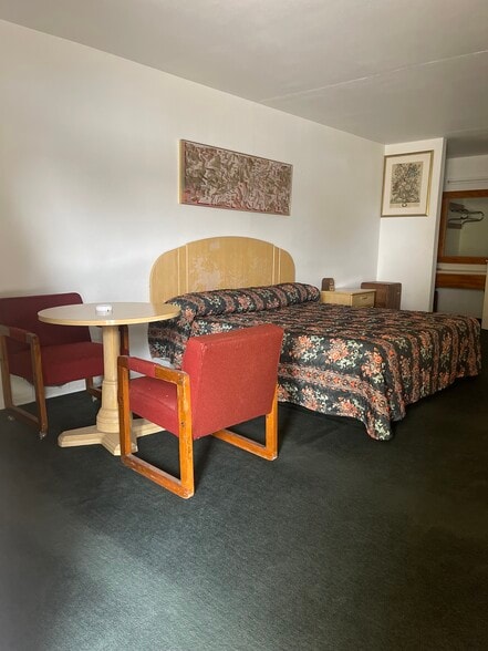 3257 SW Military Dr, San Antonio, TX for sale - Interior Photo - Image 2 of 6