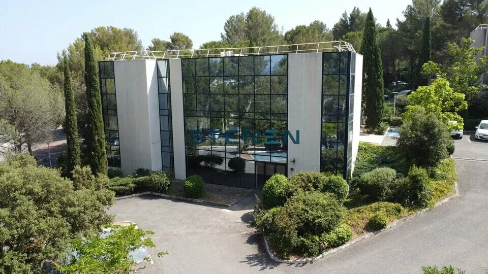 Location Bureaux 160 m² - Photo 1