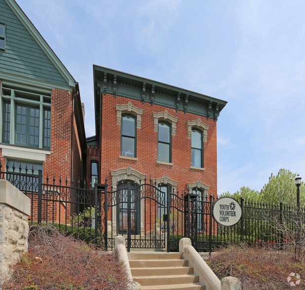 Blossom Campus portfolio of 5 properties for sale on LoopNet.com - Building Photo - Image 3 of 24