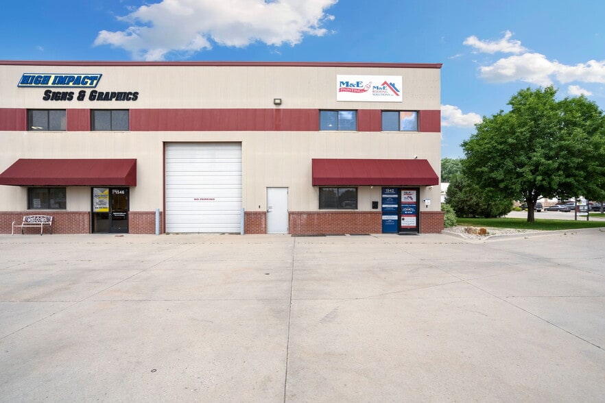 1542 Taurus Ct, Loveland, CO for sale - Primary Photo - Image 1 of 32