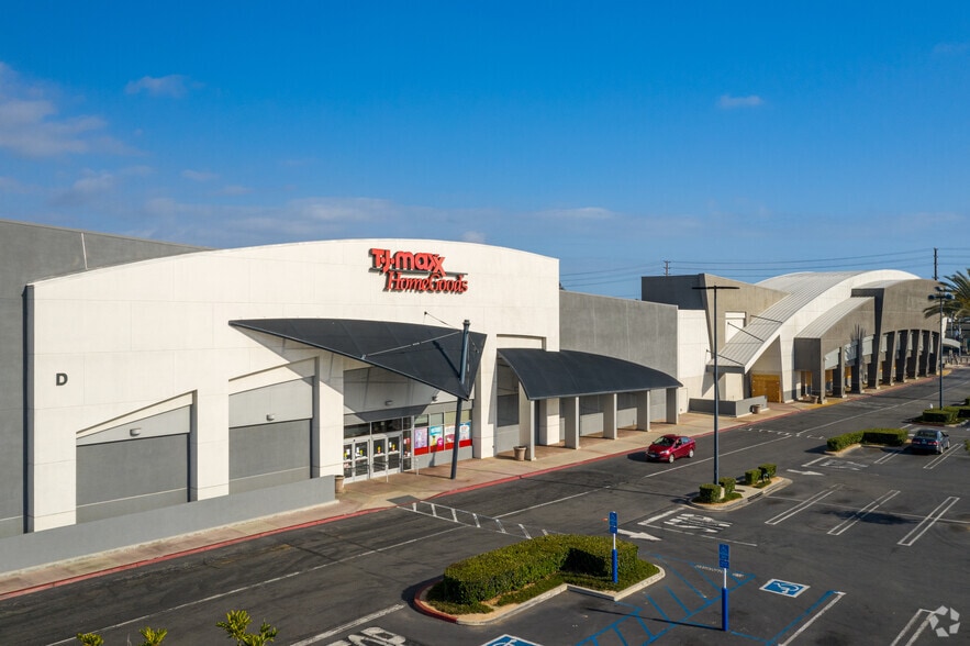 2300 Harbor Blvd, Costa Mesa, CA for sale - Building Photo - Image 1 of 1