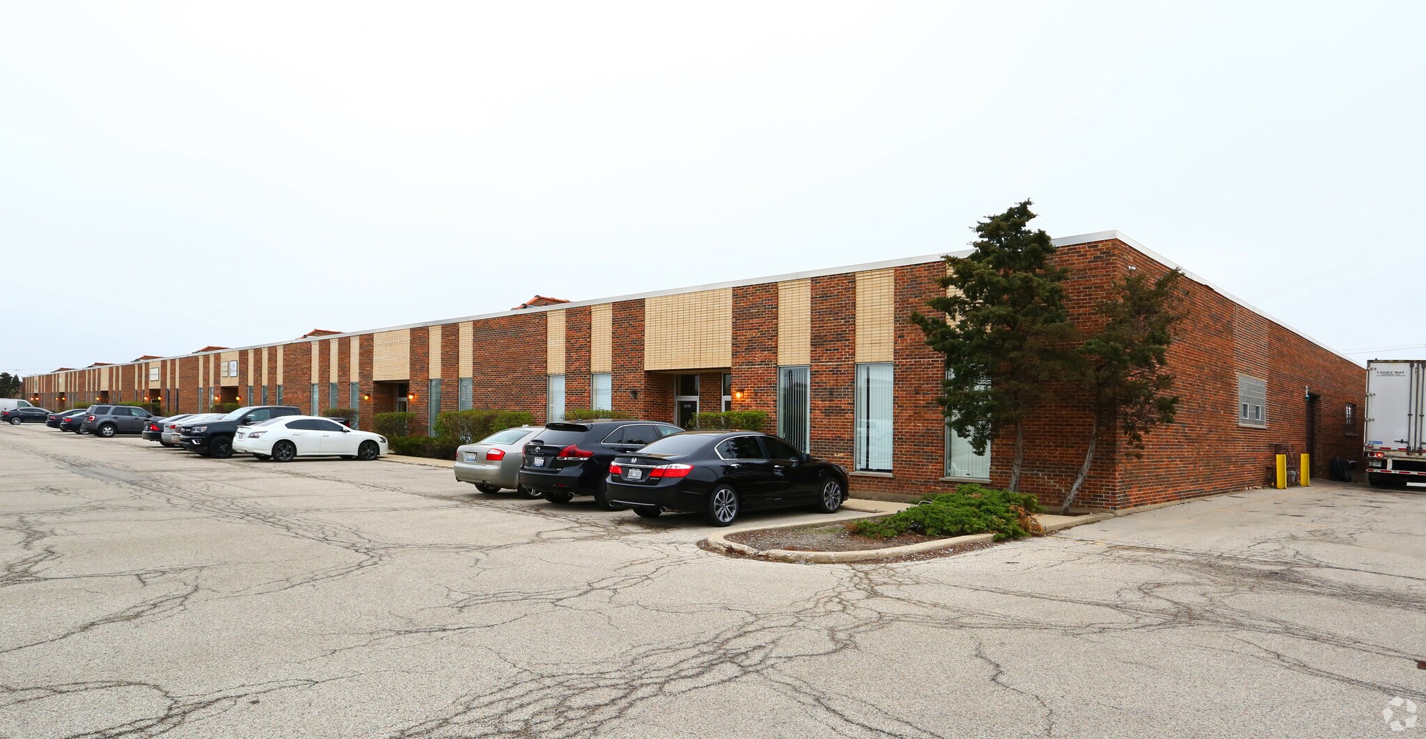 26012653 Greenleaf Ave, Elk Grove Village, IL 60007