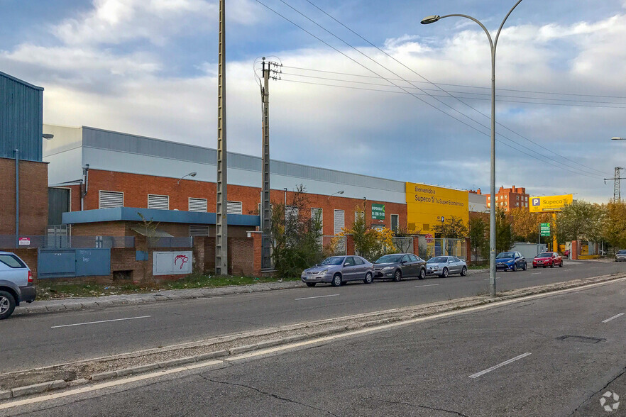 Calle Industrias, 2 A, Alcorcón, Madrid for sale - Building Photo - Image 2 of 2