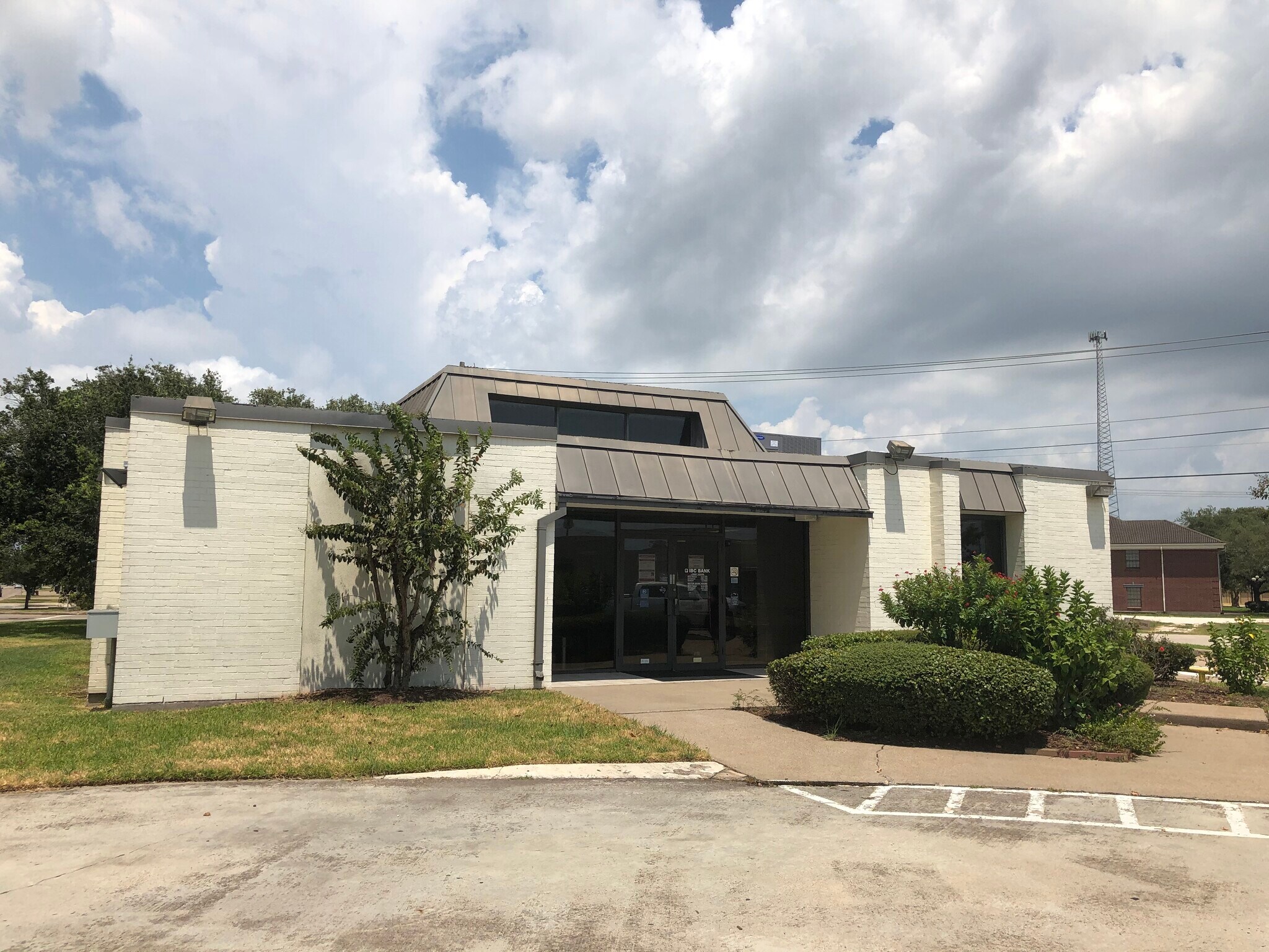 1208 N Brazosport Blvd, Freeport, TX for lease Primary Photo- Image 1 of 22