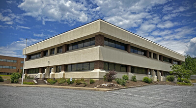 2080 Linglestown Rd, Harrisburg, PA for lease Building Photo- Image 1 of 2