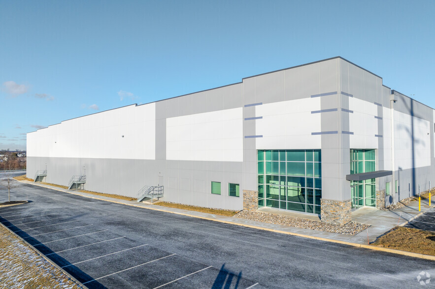 3100 Alburtis Rd, Macungie, PA for lease - Building Photo - Image 1 of 7