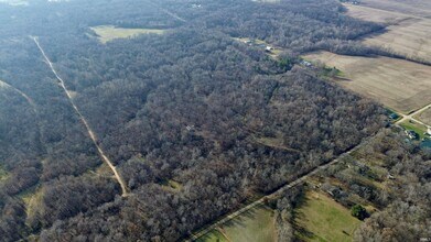Applegate Rd, Bridgeport, IL - AERIAL  map view