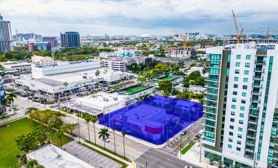 2140 NE 2nd Ave, Miami, FL for sale - Aerial - Image 2 of 3