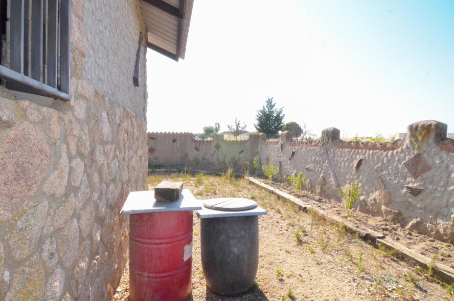 Industrial in Calvarrasa de Arriba for sale - Building Photo - Image 3 of 49