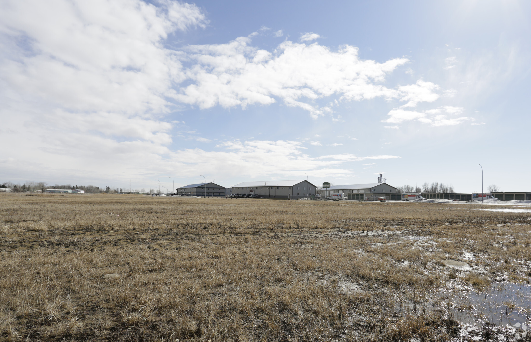 111 Canal Ave, Strathmore, AB for sale Primary Photo- Image 1 of 4