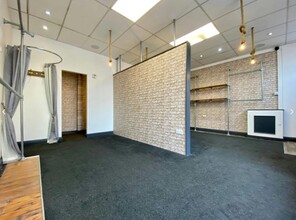 2-2A East St, Havant for lease Interior Photo- Image 1 of 4