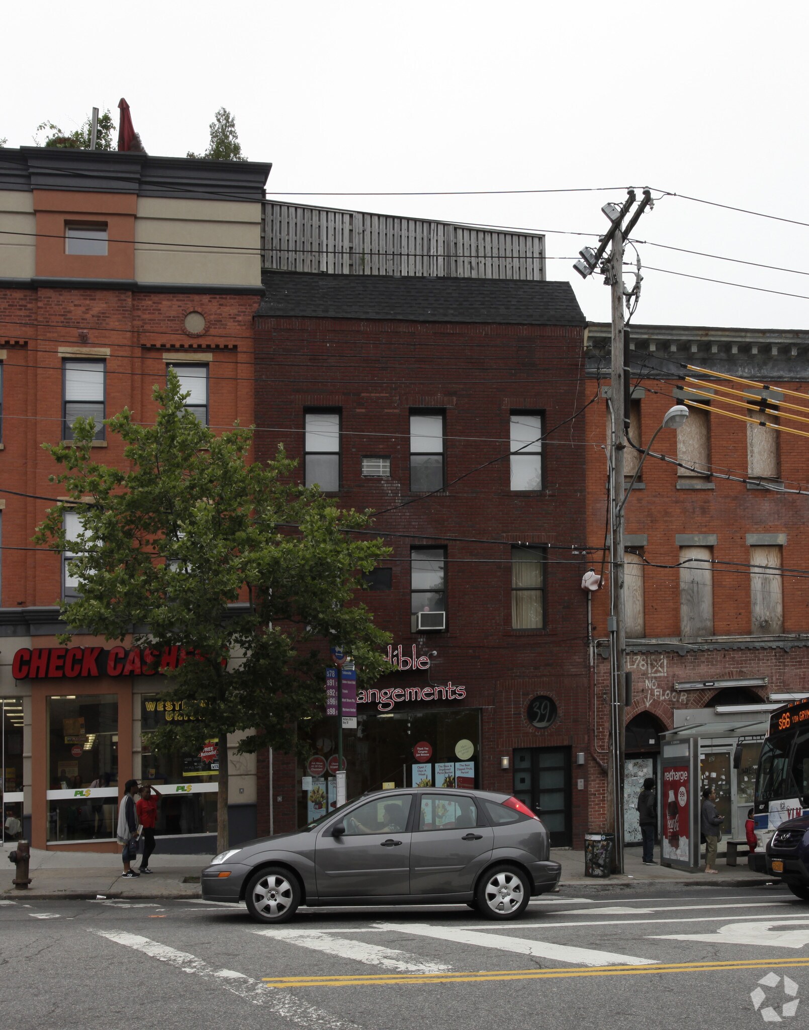 41 Victory Blvd, Staten Island, NY for sale Primary Photo- Image 1 of 1