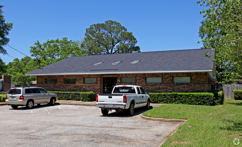 722 Shelton Beach Rd, Saraland, AL 36571