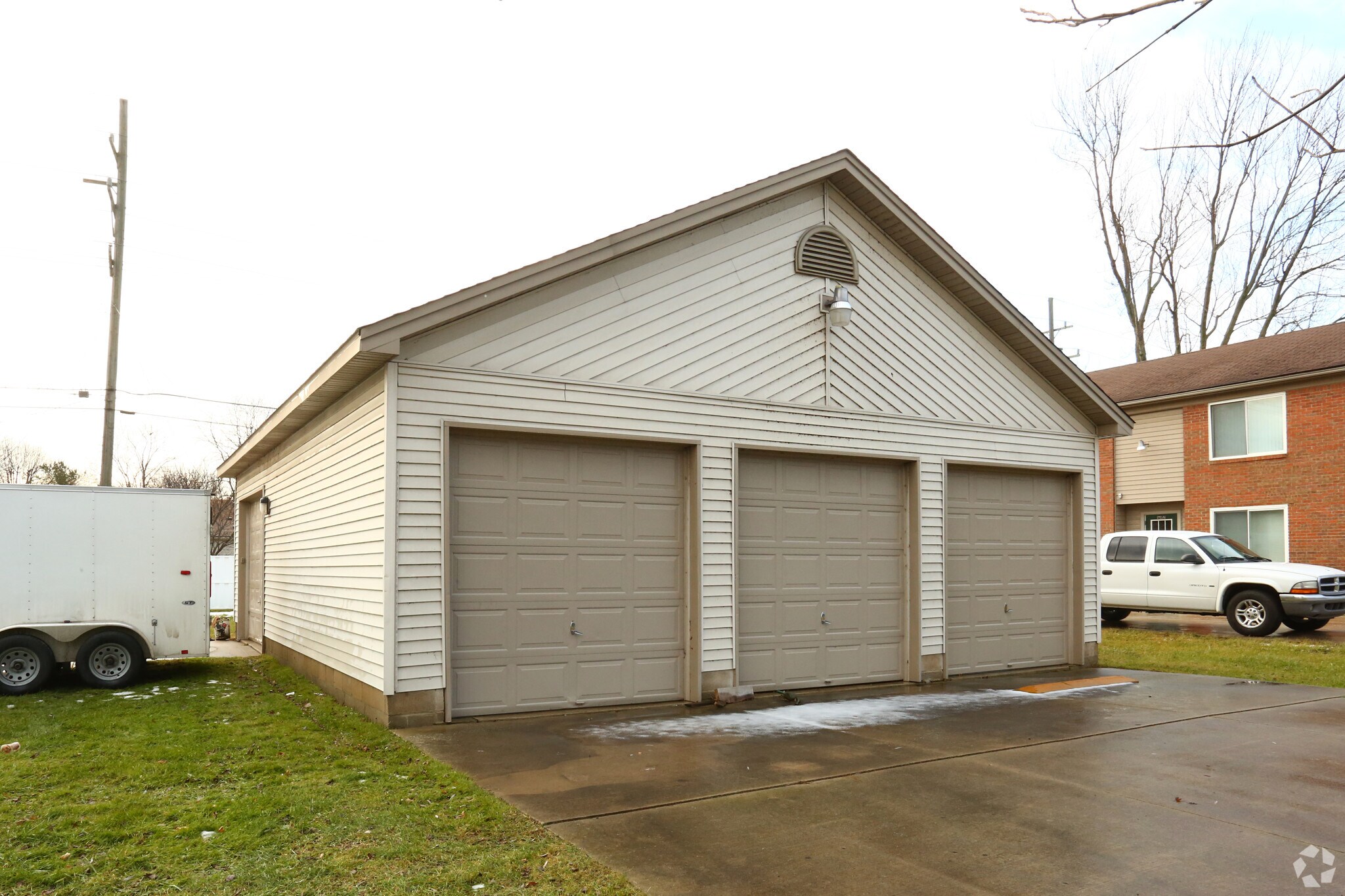 36797 Sibley Rd, New Boston, MI for sale Primary Photo- Image 1 of 1
