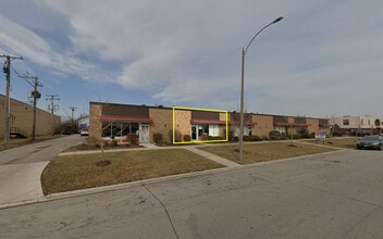 694-704 N Larch Ave, Elmhurst, IL for lease Interior Photo- Image 1 of 4