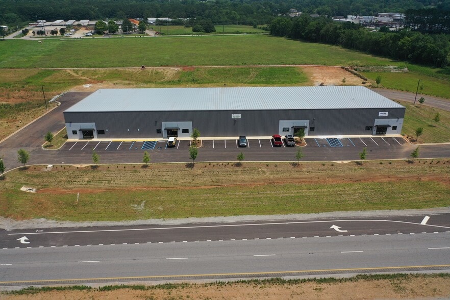 5150 Memorial Pky NW, Huntsville, AL for lease - Building Photo - Image 1 of 8