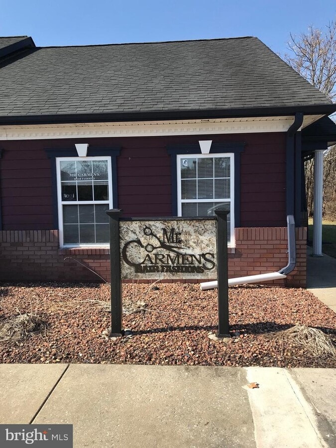 630B S Brewster Rd, Vineland, NJ 08361