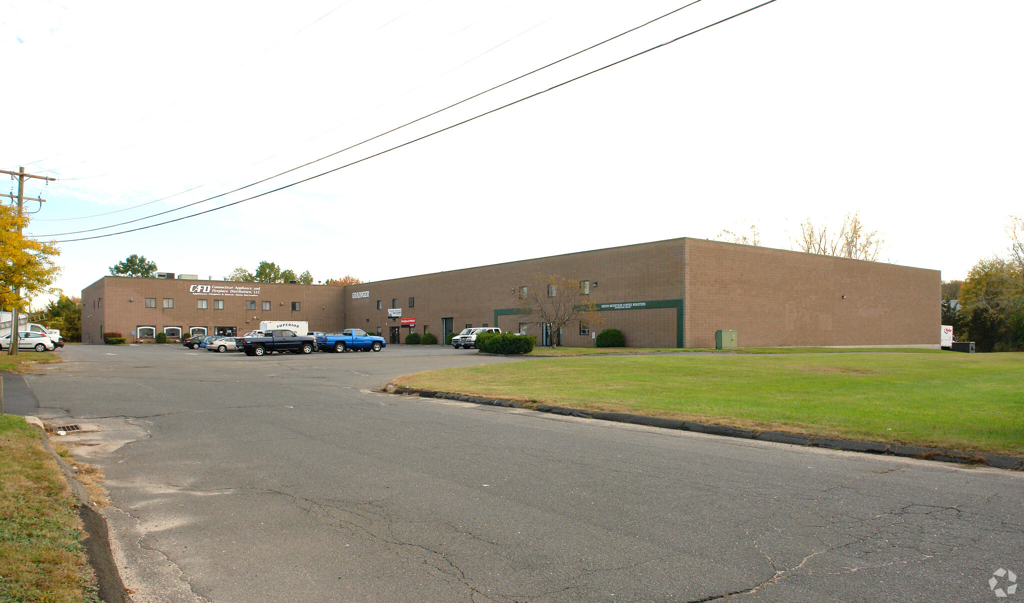 50 Graham Pl, Southington, CT for lease Primary Photo- Image 1 of 14