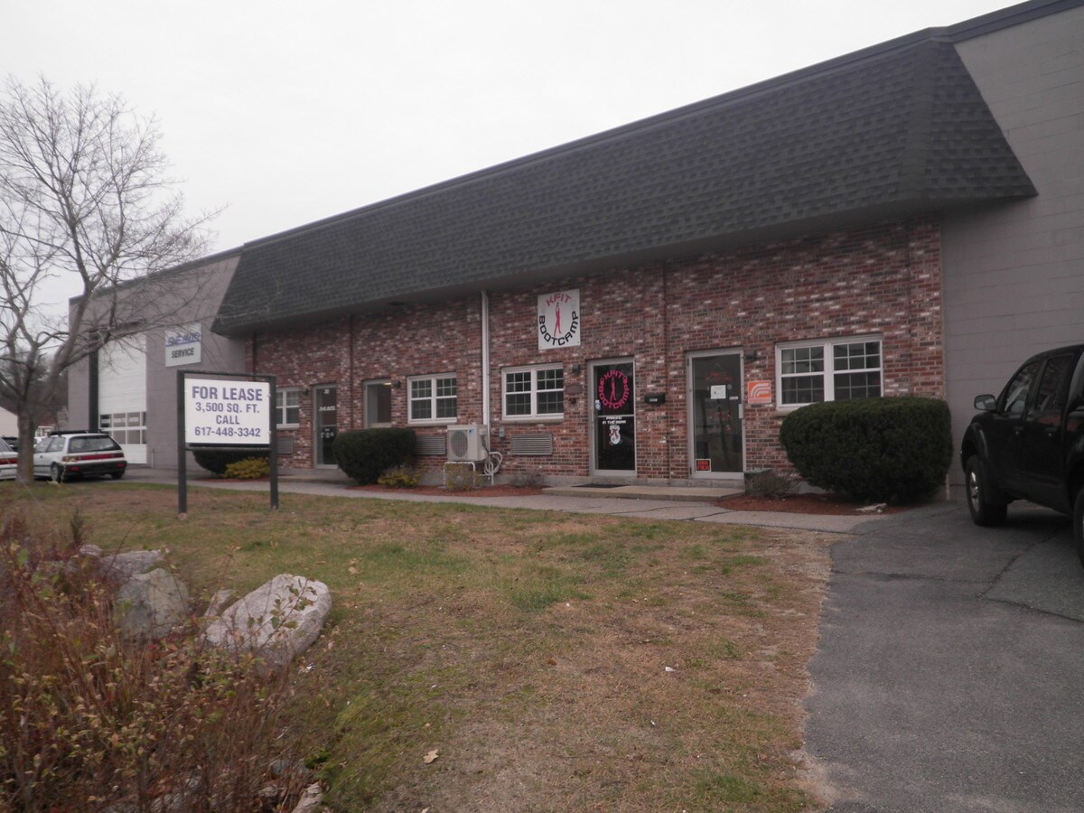 30 Woodrock Rd, Weymouth, MA 02189