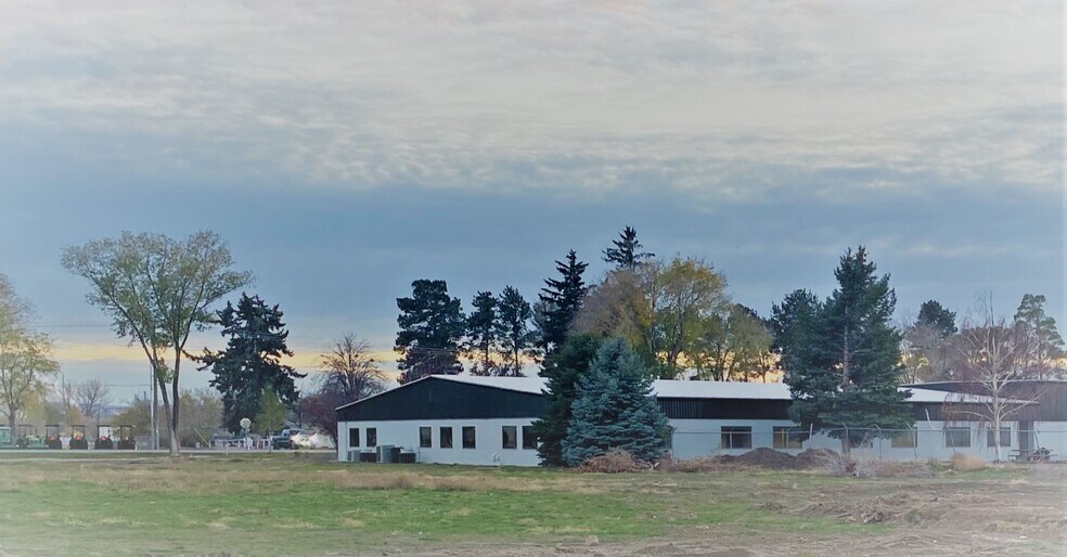 2647 Kimberly Rd, Twin Falls, ID for sale - Building Photo - Image 1 of 1