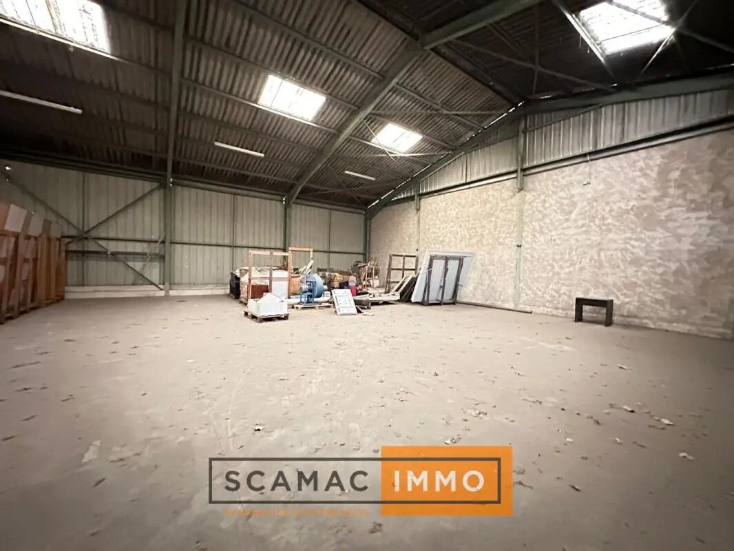 Industrial in Gignac-la-Nerthe for lease Interior Photo- Image 1 of 6