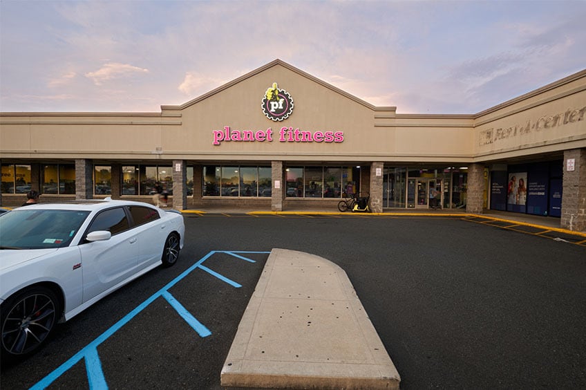 2040-2060 Forest Ave, Staten Island, NY for lease - Building Photo - Image 3 of 7