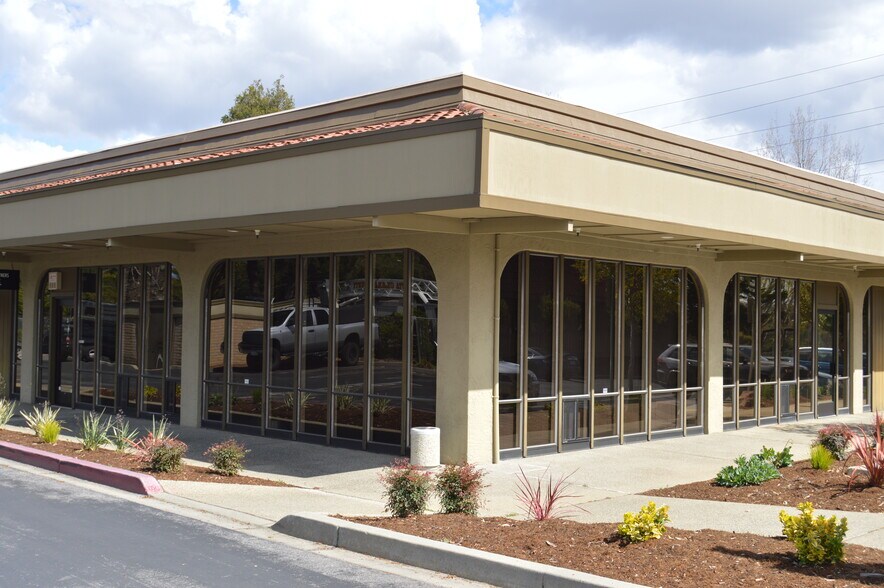 987 University Ave, Los Gatos, CA 95032