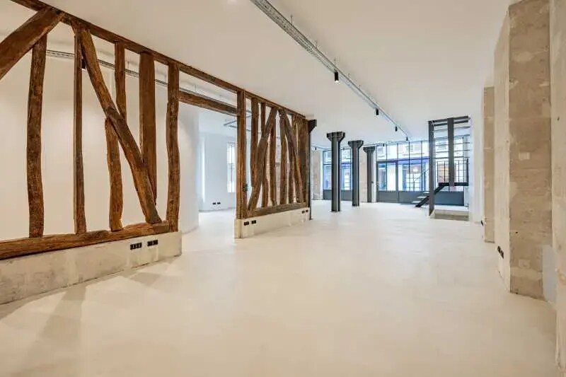 2 Bis Rue Saint-Sauveur, Paris for sale - Interior Photo - Image 2 of 15