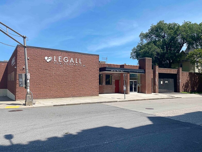 403 E 3rd St, Mount Vernon, NY for sale - Building Photo - Image 1 of 23