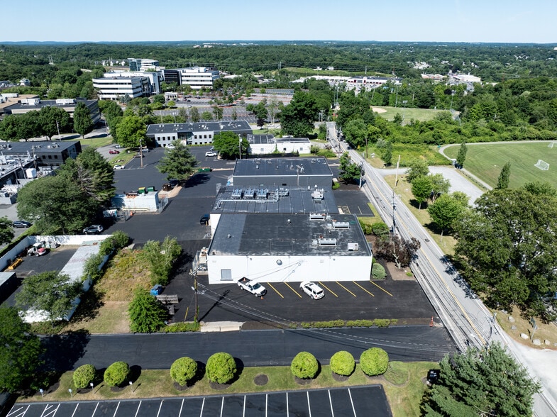 12 Blanchard Rd, Burlington, MA for lease - Building Photo - Image 3 of 6