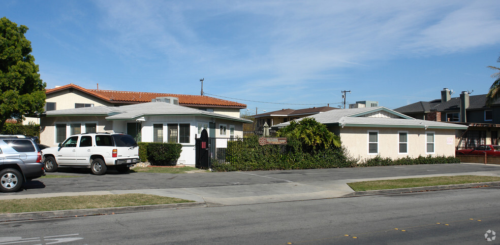 4001 Howard Ave, Los Alamitos, CA for lease - Building Photo - Image 2 of 3