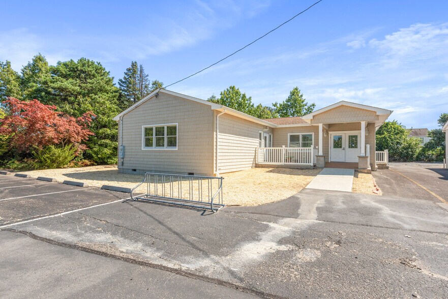 170 Duchess Ln, Brick, NJ for sale - Building Photo - Image 1 of 1
