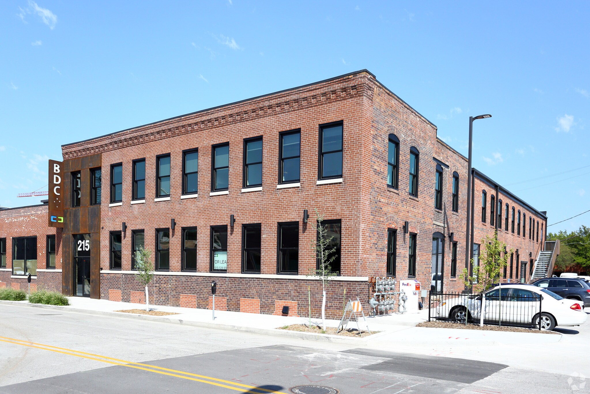 215 E 3rd St, Des Moines, IA for sale Primary Photo- Image 1 of 1