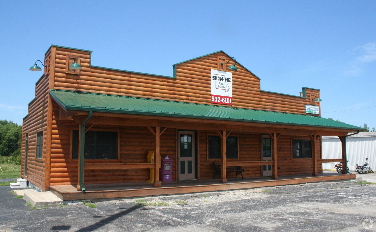 106 N 169 Hwy, Smithville, MO 64089