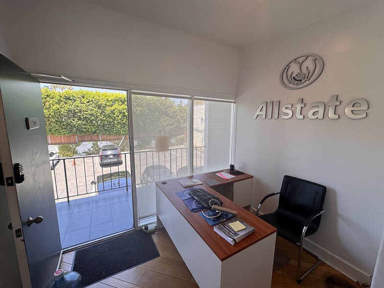 1201-1209 Montana Ave, Santa Monica, CA for lease - Interior Photo - Image 3 of 7