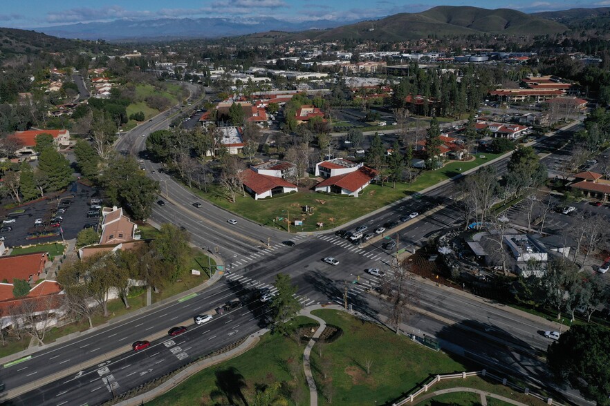 971-973 S Westlake Blvd, Westlake Village, CA for lease - Aerial - Image 1 of 7