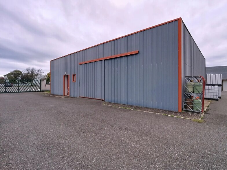 Flex in Fontenilles for sale - Building Photo - Image 1 of 15