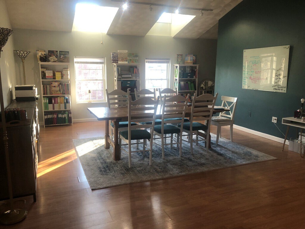 58 Main St, East Greenwich, RI for lease Interior Photo- Image 1 of 10