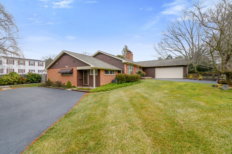 1812 Foulk Rd, Wilmington, DE 19810