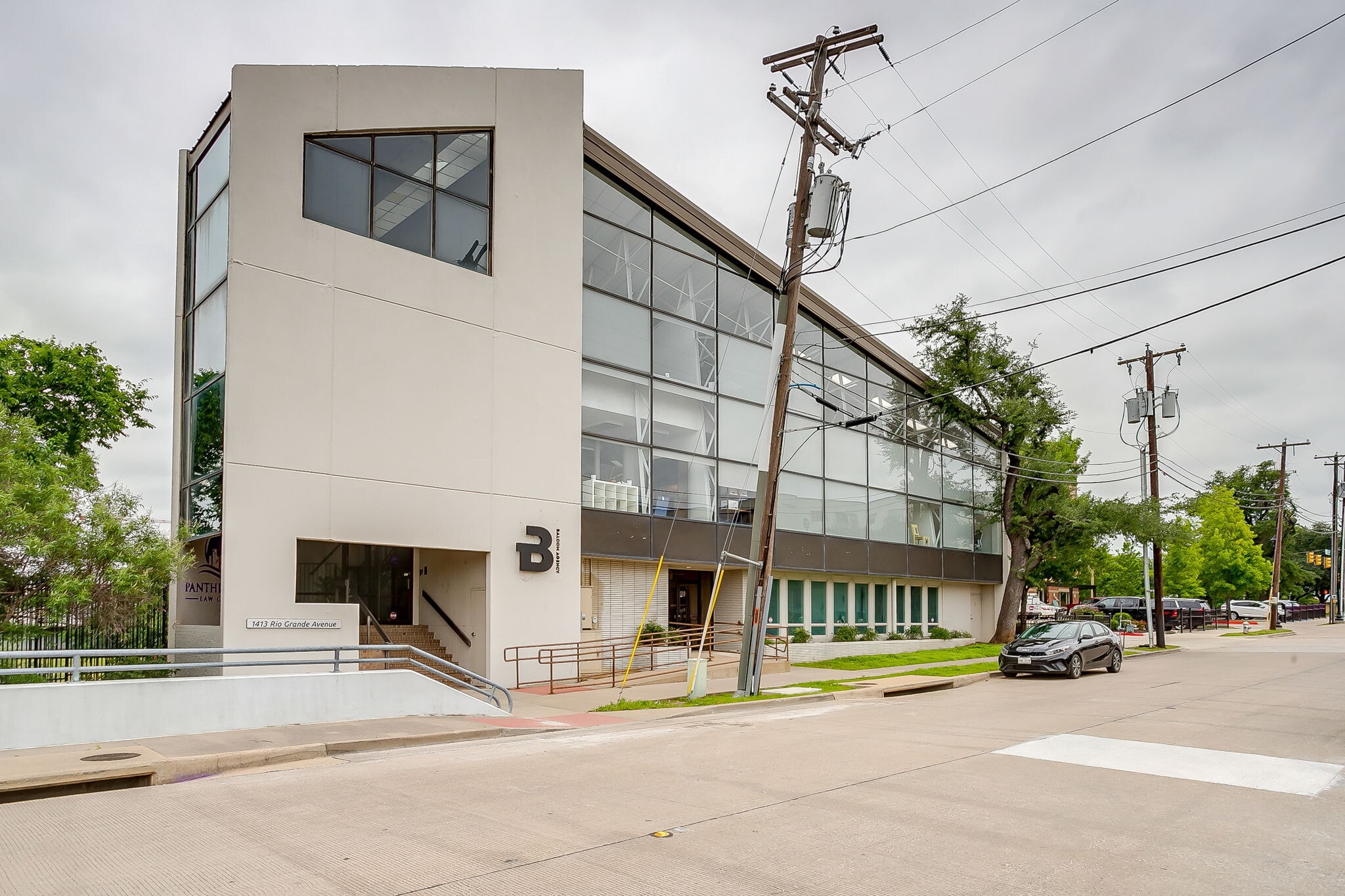 1413 Rio Grande Ave, Fort Worth, TX for lease Interior Photo- Image 1 of 11