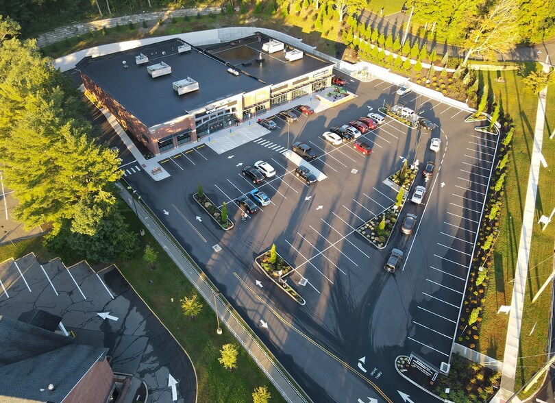 965 White Plains Rd, Trumbull, CT for lease - Aerial - Image 2 of 10