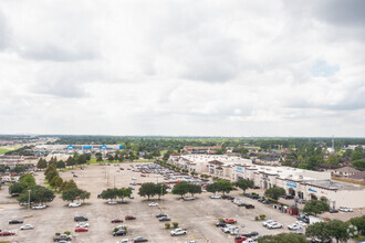 5805 E Sam Houston Pky N, Houston, TX - aerial  map view