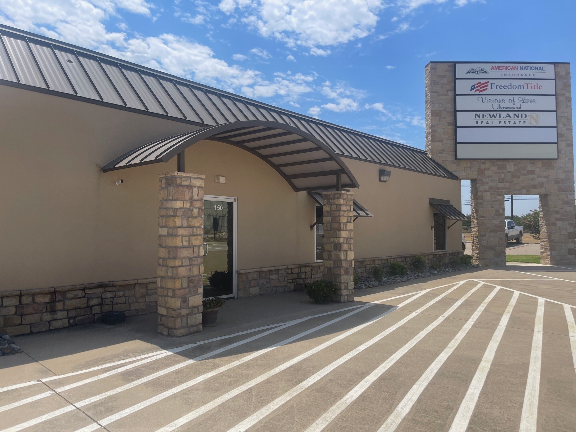 3311 N Interstate 35 Hwy, Denton, TX for lease Building Photo- Image 1 of 4