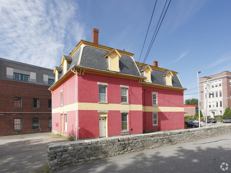 297 Main St Lewiston Me 04240 Property Record Loopnet Com